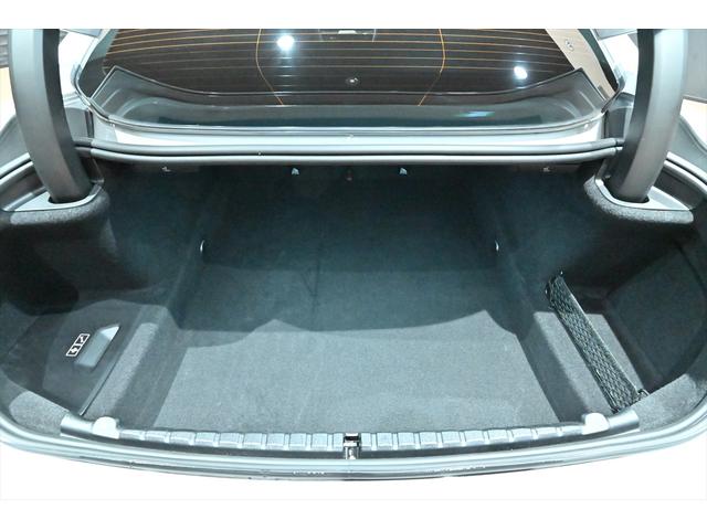 ８シリーズ Ｍ８５０ｉ　ｘＤｒｉｖｅクーペ　ミネラルホワイト／カーボンルーフ／タルトゥーフォ・ブラックレザー／ドライビングアシストＰ／Ｈ＆Ｋサウンドシステム／パーキングアシスト／ＡＣＣ／ＢＳＭ／ＨＵＤ／シートヒーター＆クーラー／レーザーライト（21枚目）