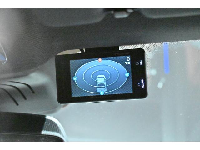 ８シリーズ Ｍ８５０ｉ　ｘＤｒｉｖｅクーペ　ミネラルホワイト／カーボンルーフ／タルトゥーフォ・ブラックレザー／ドライビングアシストＰ／Ｈ＆Ｋサウンドシステム／パーキングアシスト／ＡＣＣ／ＢＳＭ／ＨＵＤ／シートヒーター＆クーラー／レーザーライト（49枚目）