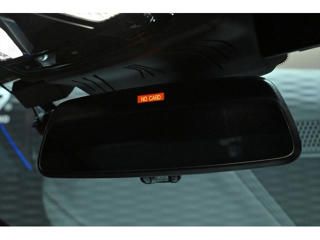 ８シリーズ Ｍ８５０ｉ　ｘＤｒｉｖｅクーペ　ミネラルホワイト／カーボンルーフ／タルトゥーフォ・ブラックレザー／ドライビングアシストＰ／Ｈ＆Ｋサウンドシステム／パーキングアシスト／ＡＣＣ／ＢＳＭ／ＨＵＤ／シートヒーター＆クーラー／レーザーライト（53枚目）