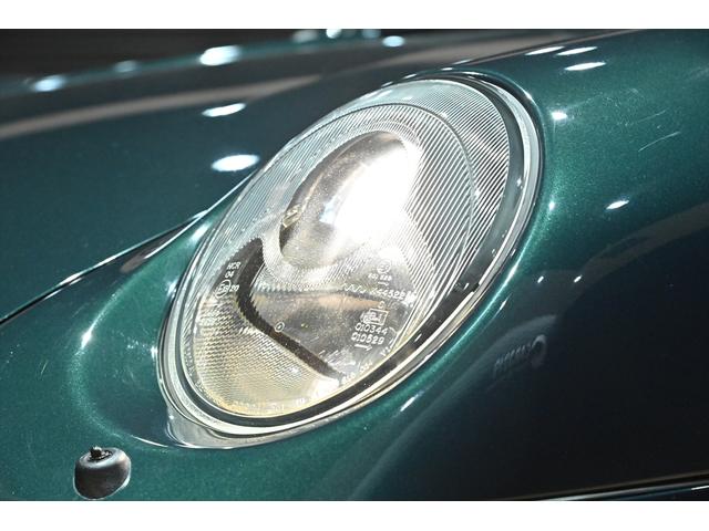 911 911タルガ 左ハンドル 電動スライディングトップタルガルーフリアワイパー アクティブリアスポイラー ツインエキゾーストパイプ レッドブレーキキャリパー 電動サンシェード 純正17インチAW(21枚目)