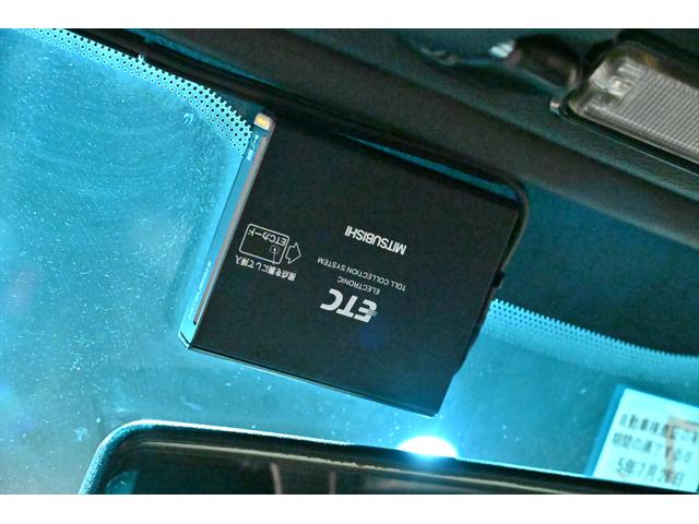 911 911タルガ 左ハンドル 電動スライディングトップタルガルーフリアワイパー アクティブリアスポイラー ツインエキゾーストパイプ レッドブレーキキャリパー 電動サンシェード 純正17インチAW(37枚目)