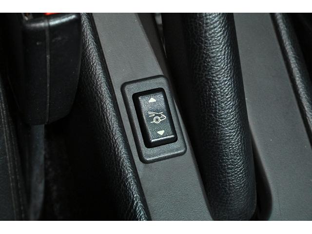 911 911タルガ 左ハンドル 電動スライディングトップタルガルーフリアワイパー アクティブリアスポイラー ツインエキゾーストパイプ レッドブレーキキャリパー 電動サンシェード 純正17インチAW(38枚目)