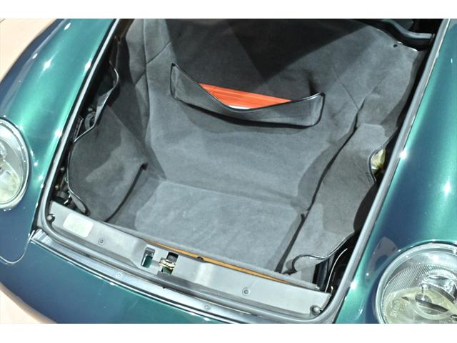 911 911タルガ 左ハンドル 電動スライディングトップタルガルーフリアワイパー アクティブリアスポイラー ツインエキゾーストパイプ レッドブレーキキャリパー 電動サンシェード 純正17インチAW(40枚目)