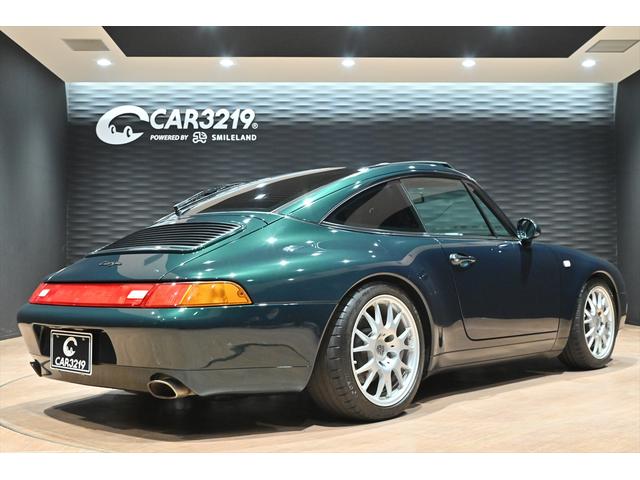 911 911タルガ 左ハンドル 電動スライディングトップタルガルーフリアワイパー アクティブリアスポイラー ツインエキゾーストパイプ レッドブレーキキャリパー 電動サンシェード 純正17インチAW(43枚目)