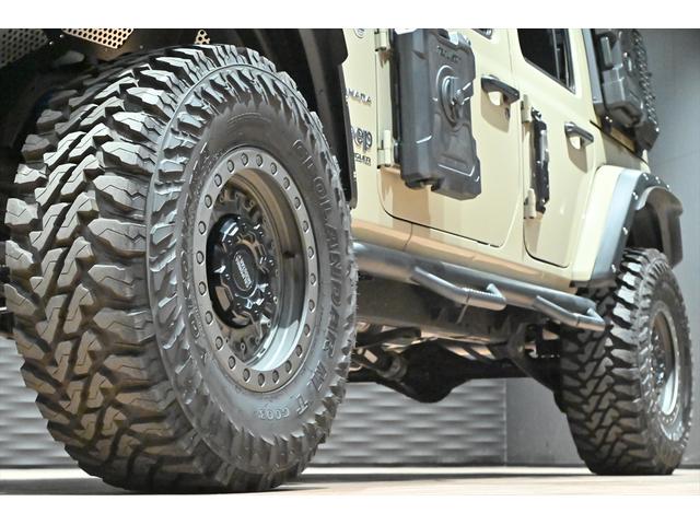 ジープ・ラングラーアンリミテッド リミテッドＥＤウィズサンライダフリップＴフォーハドＴ　ゴビカラー／テールゲートテーブル／ＴＥＱＵＩＳＯＮスペアタンク／カリフォルニアマッドスタージュリカン／ラフカントリーステアリングダンパー／ＡＲＢサイドオーニング／アイキャンパ－ルーフテント（15枚目）
