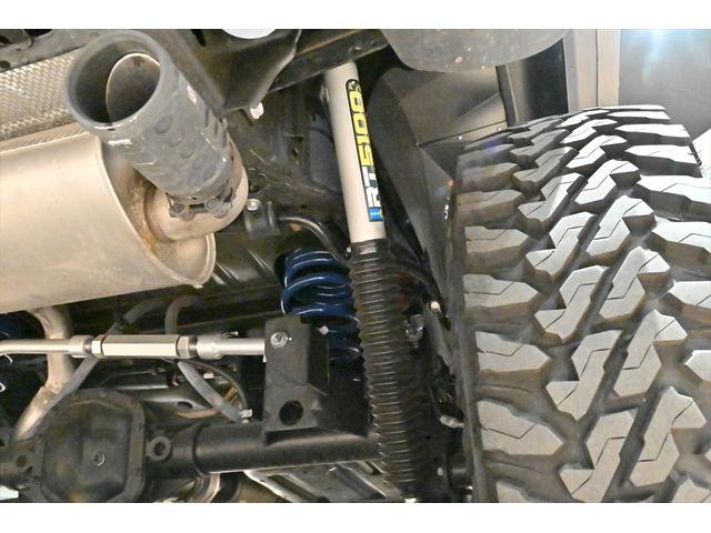 ジープ・ラングラーアンリミテッド リミテッドＥＤウィズサンライダフリップＴフォーハドＴ　ゴビカラー／テールゲートテーブル／ＴＥＱＵＩＳＯＮスペアタンク／カリフォルニアマッドスタージュリカン／ラフカントリーステアリングダンパー／ＡＲＢサイドオーニング／アイキャンパ－ルーフテント（35枚目）