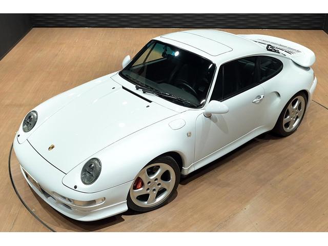 911 911ターボ 430馬力/SR/黒革/パワーシート/リアフェンダーダクト付き/大型ターボウイング/リアワイパー/レッドキャリパー/ハイパフォーマンスブレーキ/強化サスペンション/18インチ中空AW/純正マフラー(6枚目)