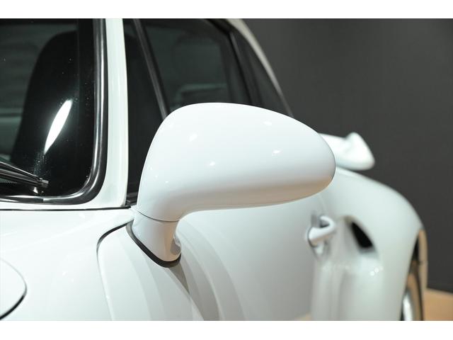 911 911ターボ 430馬力/SR/黒革/パワーシート/リアフェンダーダクト付き/大型ターボウイング/リアワイパー/レッドキャリパー/ハイパフォーマンスブレーキ/強化サスペンション/18インチ中空AW/純正マフラー(25枚目)