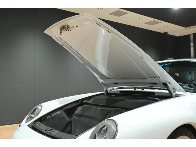 911 911ターボ 430馬力/SR/黒革/パワーシート/リアフェンダーダクト付き/大型ターボウイング/リアワイパー/レッドキャリパー/ハイパフォーマンスブレーキ/強化サスペンション/18インチ中空AW/純正マフラー(29枚目)