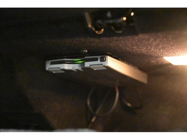 911 911ターボ 430馬力/SR/黒革/パワーシート/リアフェンダーダクト付き/大型ターボウイング/リアワイパー/レッドキャリパー/ハイパフォーマンスブレーキ/強化サスペンション/18インチ中空AW/純正マフラー(37枚目)