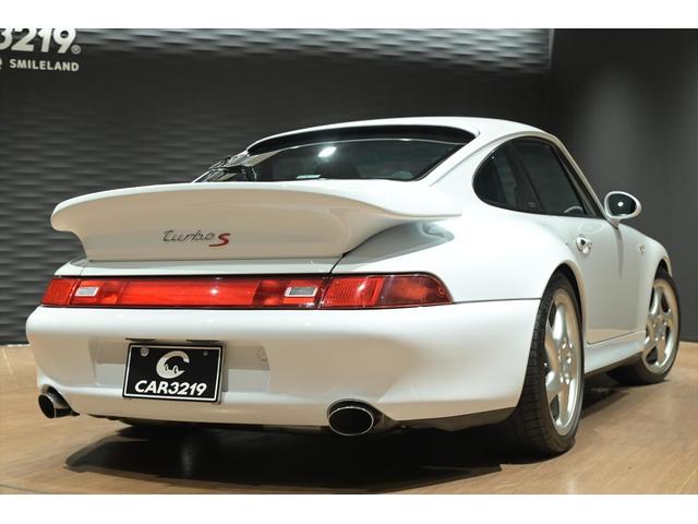 911 911ターボ 430馬力/SR/黒革/パワーシート/リアフェンダーダクト付き/大型ターボウイング/リアワイパー/レッドキャリパー/ハイパフォーマンスブレーキ/強化サスペンション/18インチ中空AW/純正マフラー(54枚目)