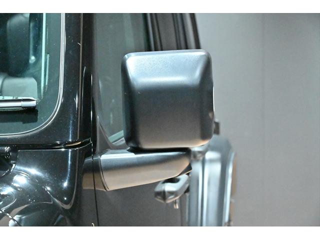 ジープ・ラングラーアンリミテッド ルビコン　黒革／シートヒーター／電動サイドステップ／アルパインスピーカー／ＢＳＭ／ＡＣＣ／フルセグ／バックカメラ／ステアリングヒーター／コーナーセンサー／ＦＳＲカメラ／純正１７ＡＷ／ＥＴＣ２．０／保証書／取説（31枚目）