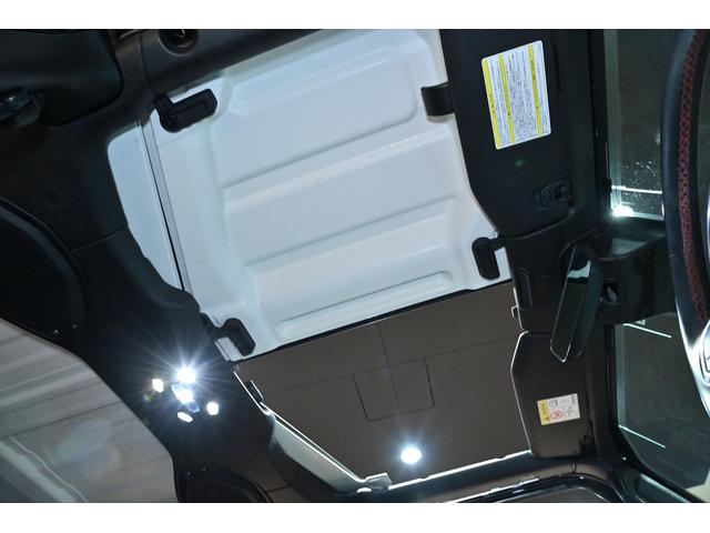 ジープ・ラングラーアンリミテッド ルビコン　黒革／シートヒーター／電動サイドステップ／アルパインスピーカー／ＢＳＭ／ＡＣＣ／フルセグ／バックカメラ／ステアリングヒーター／コーナーセンサー／ＦＳＲカメラ／純正１７ＡＷ／ＥＴＣ２．０／保証書／取説（51枚目）