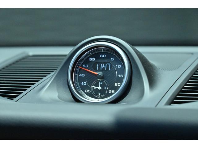 マカン マカン　ファーストエディション　４ＷＤ／１オ－ナ－／パノラミックルーフ／エントリーＤ／ＰＣＭナビ／スポ－ツクロノパッケージ／コンフォートライティングパッケージ／１９インチマカンスポ－ツＡＷ／レザーパッケージ／Ｐバックドア／Ｈヒーター（2枚目）