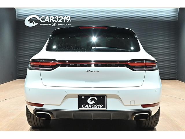 マカン マカン　ファーストエディション　４ＷＤ／１オ－ナ－／パノラミックルーフ／エントリーＤ／ＰＣＭナビ／スポ－ツクロノパッケージ／コンフォートライティングパッケージ／１９インチマカンスポ－ツＡＷ／レザーパッケージ／Ｐバックドア／Ｈヒーター（7枚目）