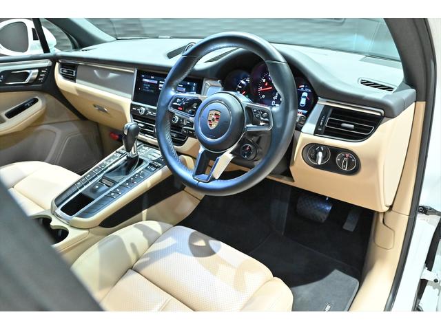 マカン マカン　ファーストエディション　４ＷＤ／１オ－ナ－／パノラミックルーフ／エントリーＤ／ＰＣＭナビ／スポ－ツクロノパッケージ／コンフォートライティングパッケージ／１９インチマカンスポ－ツＡＷ／レザーパッケージ／Ｐバックドア／Ｈヒーター（18枚目）