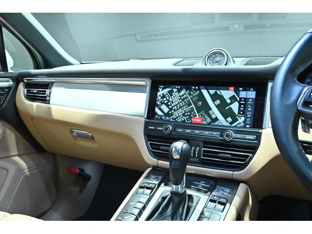 マカン マカン　ファーストエディション　４ＷＤ／１オ－ナ－／パノラミックルーフ／エントリーＤ／ＰＣＭナビ／スポ－ツクロノパッケージ／コンフォートライティングパッケージ／１９インチマカンスポ－ツＡＷ／レザーパッケージ／Ｐバックドア／Ｈヒーター（37枚目）