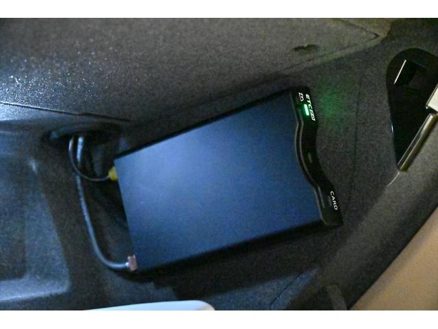 マカン マカン　ファーストエディション　４ＷＤ／１オ－ナ－／パノラミックルーフ／エントリーＤ／ＰＣＭナビ／スポ－ツクロノパッケージ／コンフォートライティングパッケージ／１９インチマカンスポ－ツＡＷ／レザーパッケージ／Ｐバックドア／Ｈヒーター（51枚目）