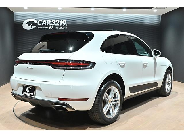 マカン マカン　ファーストエディション　４ＷＤ／１オ－ナ－／パノラミックルーフ／エントリーＤ／ＰＣＭナビ／スポ－ツクロノパッケージ／コンフォートライティングパッケージ／１９インチマカンスポ－ツＡＷ／レザーパッケージ／Ｐバックドア／Ｈヒーター（57枚目）