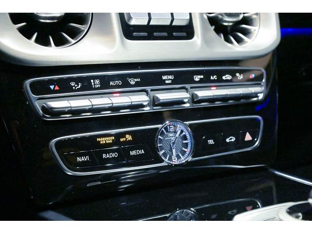 Gクラス G63 ユーザー買取/左ハンドル/BrixtonForged製23インチAW/Capristo製6本出しマフラー/可変バルブ/背面レス仕様/ブルメスターサウンドシステム/サンルーフ/ローダウン(43枚目)