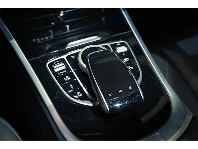 Gクラス G63 ユーザー買取/左ハンドル/BrixtonForged製23インチAW/Capristo製6本出しマフラー/可変バルブ/背面レス仕様/ブルメスターサウンドシステム/サンルーフ/ローダウン(45枚目)