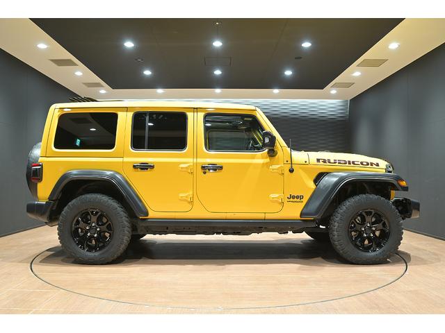 ジープ・ラングラーアンリミテッド ルビコン スカイワンタッチパワートップ 49台限定車/ヘラヤライエロー/純正電動ソフトトップ/ボンネットシールド/専用19インチAW/専用ロゴステッカー/専用デフロック機構/シートヒーター/ステアリングヒーター/BFグドリッヂMTタイヤ(10枚目)