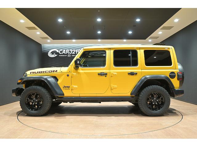 ジープ・ラングラーアンリミテッド ルビコン スカイワンタッチパワートップ 49台限定車/ヘラヤライエロー/純正電動ソフトトップ/ボンネットシールド/専用19インチAW/専用ロゴステッカー/専用デフロック機構/シートヒーター/ステアリングヒーター/BFグドリッヂMTタイヤ(11枚目)