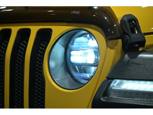 ジープ・ラングラーアンリミテッド ルビコン スカイワンタッチパワートップ 49台限定車/ヘラヤライエロー/純正電動ソフトトップ/ボンネットシールド/専用19インチAW/専用ロゴステッカー/専用デフロック機構/シートヒーター/ステアリングヒーター/BFグドリッヂMTタイヤ(31枚目)
