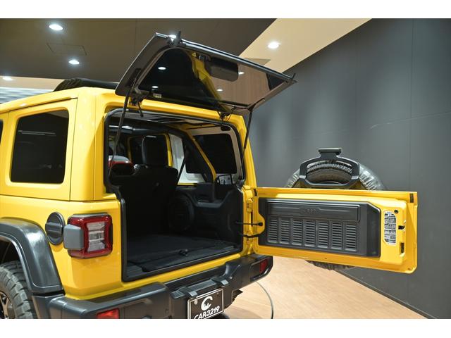 ジープ・ラングラーアンリミテッド ルビコン スカイワンタッチパワートップ 49台限定車/ヘラヤライエロー/純正電動ソフトトップ/ボンネットシールド/専用19インチAW/専用ロゴステッカー/専用デフロック機構/シートヒーター/ステアリングヒーター/BFグドリッヂMTタイヤ(40枚目)