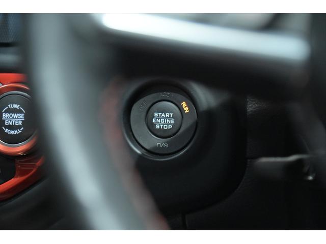 ジープ・ラングラーアンリミテッド ルビコン スカイワンタッチパワートップ 49台限定車/ヘラヤライエロー/純正電動ソフトトップ/ボンネットシールド/専用19インチAW/専用ロゴステッカー/専用デフロック機構/シートヒーター/ステアリングヒーター/BFグドリッヂMTタイヤ(56枚目)