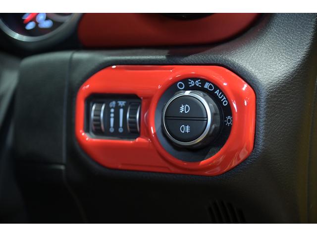 ジープ・ラングラーアンリミテッド ルビコン スカイワンタッチパワートップ 49台限定車/ヘラヤライエロー/純正電動ソフトトップ/ボンネットシールド/専用19インチAW/専用ロゴステッカー/専用デフロック機構/シートヒーター/ステアリングヒーター/BFグドリッヂMTタイヤ(57枚目)