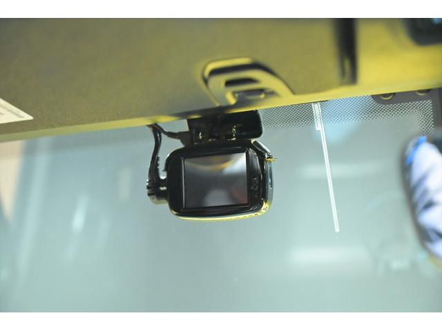 ジープ・ラングラーアンリミテッド ルビコン スカイワンタッチパワートップ 49台限定車/ヘラヤライエロー/純正電動ソフトトップ/ボンネットシールド/専用19インチAW/専用ロゴステッカー/専用デフロック機構/シートヒーター/ステアリングヒーター/BFグドリッヂMTタイヤ(58枚目)