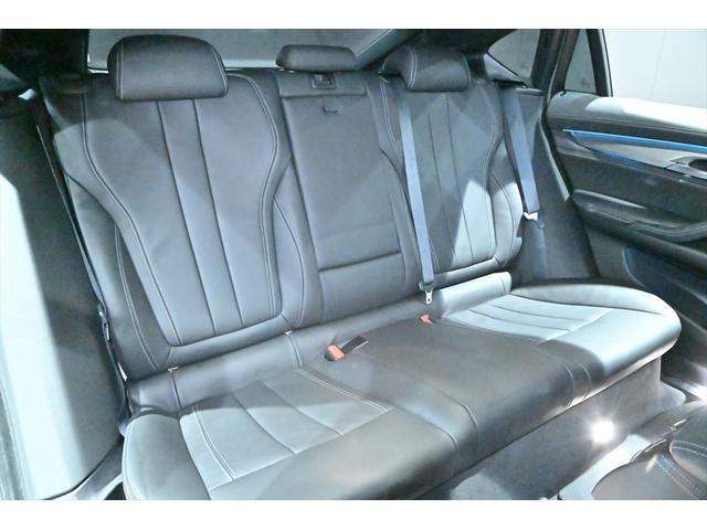 X6 M ベースグレード アルピンホワイトIII/MライトAWダブルスポ-クスタイリング611M/シ-トヒーター/LEDヘッドライト/360カメラ/ソフトクローズドア/純正20インチAW/コーナ-センサー/パワーバックドア(19枚目)