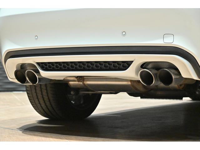 X6 M ベースグレード アルピンホワイトIII/MライトAWダブルスポ-クスタイリング611M/シ-トヒーター/LEDヘッドライト/360カメラ/ソフトクローズドア/純正20インチAW/コーナ-センサー/パワーバックドア(32枚目)