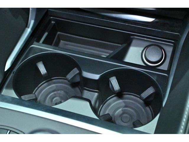 X6 M ベースグレード アルピンホワイトIII/MライトAWダブルスポ-クスタイリング611M/シ-トヒーター/LEDヘッドライト/360カメラ/ソフトクローズドア/純正20インチAW/コーナ-センサー/パワーバックドア(45枚目)