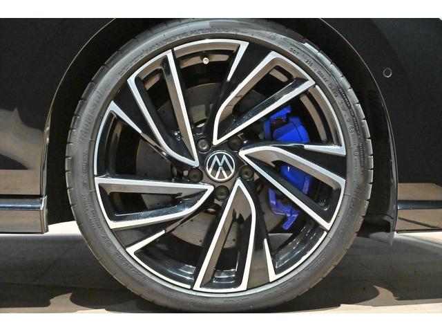 VOLKSWAGEN GOLF R VARIANT BASE GRADE