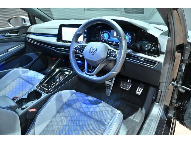 VOLKSWAGEN GOLF R VARIANT BASE GRADE