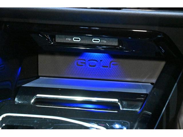 VOLKSWAGEN GOLF R VARIANT BASE GRADE