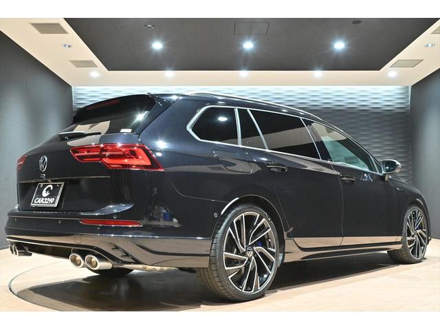 VOLKSWAGEN GOLF R VARIANT BASE GRADE