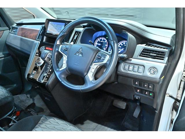 デリカＤ：５ Ｃ２　Ｇ　パワーパッケージ　エクストリームＪ１６インチＡＷ／ＫＡＤＤＩＳマッドフラップ／オートブレーキホールド／オートステップ／ミラ－型ドラレコ／パワーバックドア／シ－トヒーター／ＥＴＣ２．０／ＴＶ／後退時車両検知システム（3枚目）