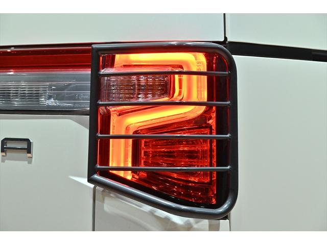 デリカＤ：５ Ｃ２　Ｇ　パワーパッケージ　エクストリームＪ１６インチＡＷ／ＫＡＤＤＩＳマッドフラップ／オートブレーキホールド／オートステップ／ミラ－型ドラレコ／パワーバックドア／シ－トヒーター／ＥＴＣ２．０／ＴＶ／後退時車両検知システム（27枚目）