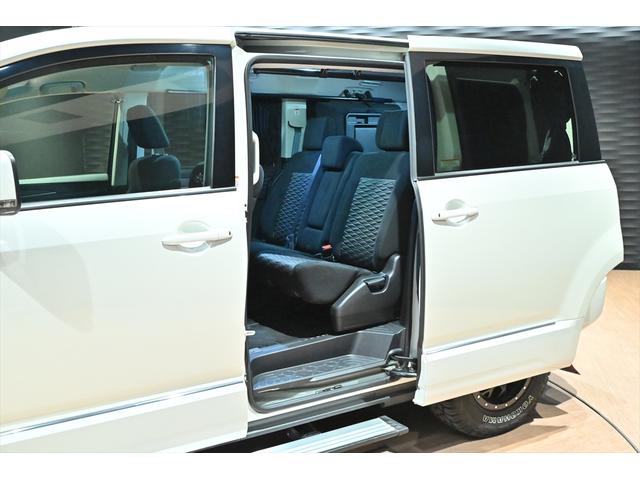 デリカＤ：５ Ｃ２　Ｇ　パワーパッケージ　エクストリームＪ１６インチＡＷ／ＫＡＤＤＩＳマッドフラップ／オートブレーキホールド／オートステップ／ミラ－型ドラレコ／パワーバックドア／シ－トヒーター／ＥＴＣ２．０／ＴＶ／後退時車両検知システム（54枚目）