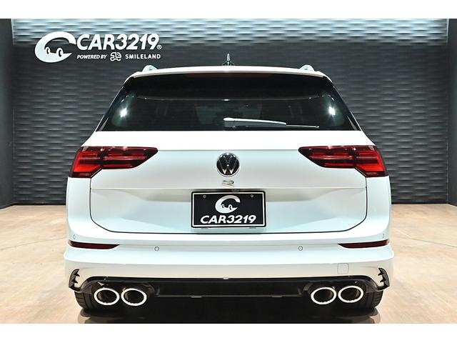 ゴルフＲヴァリアント ベースグレード　ピュアホワイト／純正ＯＰ１９インチアルミホイール／ＤＣＣ　ＰＫＧ／ＡＣＣ／ＨＵＤ／ＤｉｓｃｏｖｅｒＰｒｏ／ＩＱＬＥＤヘッドライト／ＡｐｐｌｅＣａｒＰｌａｙ／オートマチックハイビーム／ブルーキャリパー（6枚目）