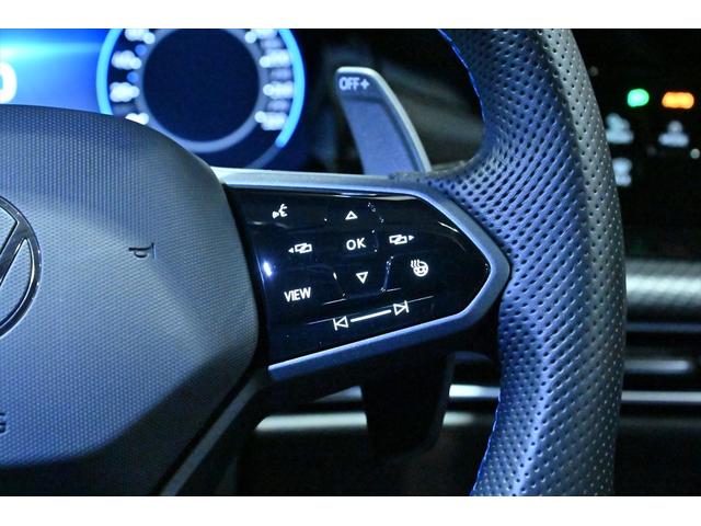 ゴルフＲヴァリアント ベースグレード　ピュアホワイト／純正ＯＰ１９インチアルミホイール／ＤＣＣ　ＰＫＧ／ＡＣＣ／ＨＵＤ／ＤｉｓｃｏｖｅｒＰｒｏ／ＩＱＬＥＤヘッドライト／ＡｐｐｌｅＣａｒＰｌａｙ／オートマチックハイビーム／ブルーキャリパー（41枚目）