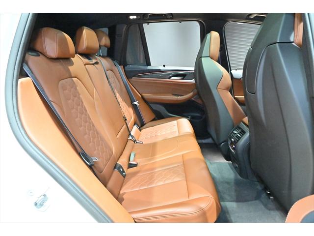 ���A�V�[�g�ɂ͑�l��l�����낢�ł���������X�y�[�X���m�ۂ���Ă���܂��B