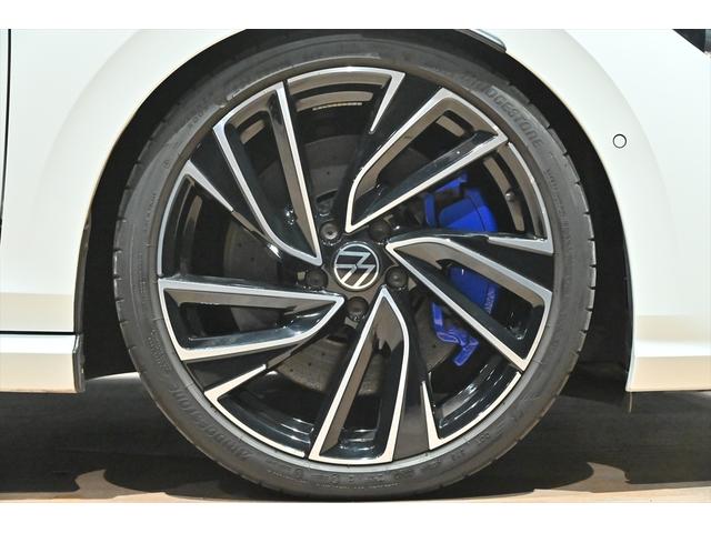 ゴルフＲ ベースグレード　１オーナー／ＤＣＣパッケージ／１９インチＡＷ／ＡＣＣ／ＨＵＤ／ＢＳＭ／バックカメラ／シートヒーター／ダウンサス／ステアリングヒーター／フルセグ／コーナーセンサー／ワイヤレス充電／ＥＴＣ２．０／４ＷＤ（25枚目）