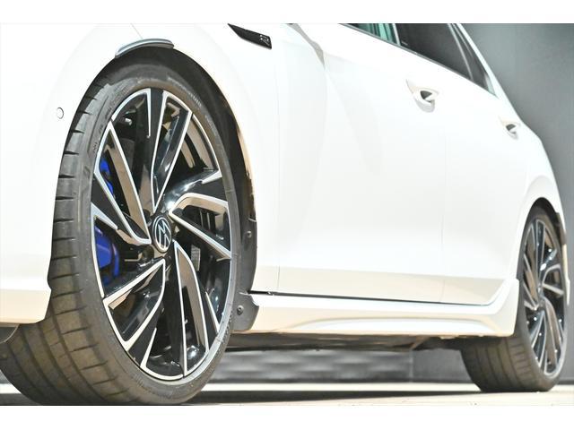 ゴルフＲ ベースグレード　１オーナー／ＤＣＣパッケージ／１９インチＡＷ／ＡＣＣ／ＨＵＤ／ＢＳＭ／バックカメラ／シートヒーター／ダウンサス／ステアリングヒーター／フルセグ／コーナーセンサー／ワイヤレス充電／ＥＴＣ２．０／４ＷＤ（29枚目）