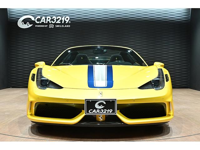 ４５８スペチアーレＡ ベースグレード　世界限定４９９台／正規Ｄ車／Ｇｉａｌｌｏ　Ｔｒｉｐｒｏ　Ｓｔｒａｔｏ／ＮＡＲＴレーシングストライプ／カーボンエクステリア／３Ｄカーボンレーシングシート／前後コーナーセンサー／ＬＥＤステアリング（3枚目）