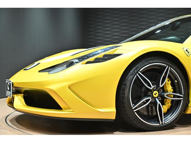 ４５８スペチアーレＡ ベースグレード　世界限定４９９台／正規Ｄ車／Ｇｉａｌｌｏ　Ｔｒｉｐｒｏ　Ｓｔｒａｔｏ／ＮＡＲＴレーシングストライプ／カーボンエクステリア／３Ｄカーボンレーシングシート／前後コーナーセンサー／ＬＥＤステアリング（22枚目）