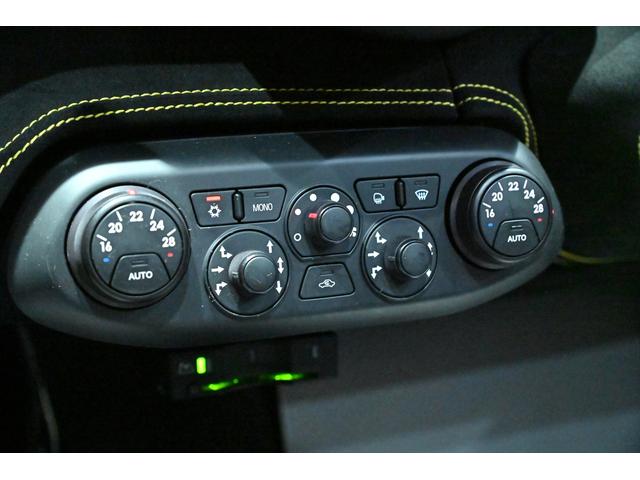 ４５８スペチアーレＡ ベースグレード　世界限定４９９台／正規Ｄ車／Ｇｉａｌｌｏ　Ｔｒｉｐｒｏ　Ｓｔｒａｔｏ／ＮＡＲＴレーシングストライプ／カーボンエクステリア／３Ｄカーボンレーシングシート／前後コーナーセンサー／ＬＥＤステアリング（44枚目）